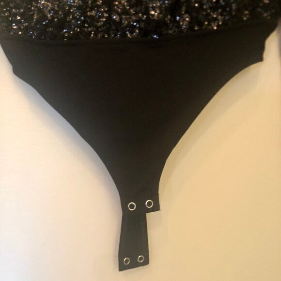 NWT Express Color Block Sequin Strong Shoulder Thong Bodysuit sz XXS - Picture 13 of 15